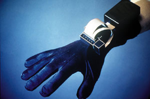 5th Dimension Technology Glove